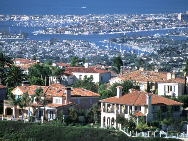 Pelican Crest Community